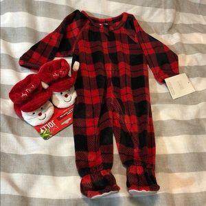 Red plaid Christmas onesie & Santa booties NEW